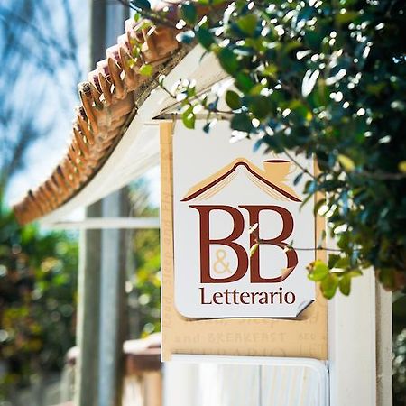 Bed&Breakfast Letterario Fiumicino Exteriör bild