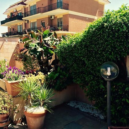 Bed&Breakfast Letterario Fiumicino Exteriör bild