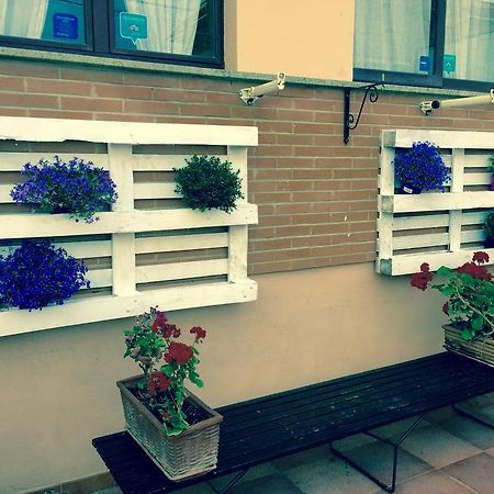 Bed&Breakfast Letterario Fiumicino Exteriör bild