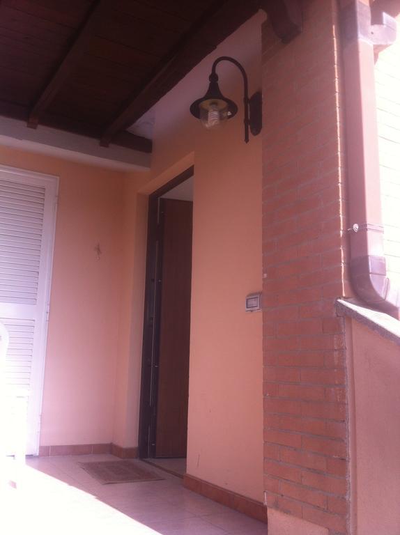 Bed&Breakfast Letterario Fiumicino Exteriör bild