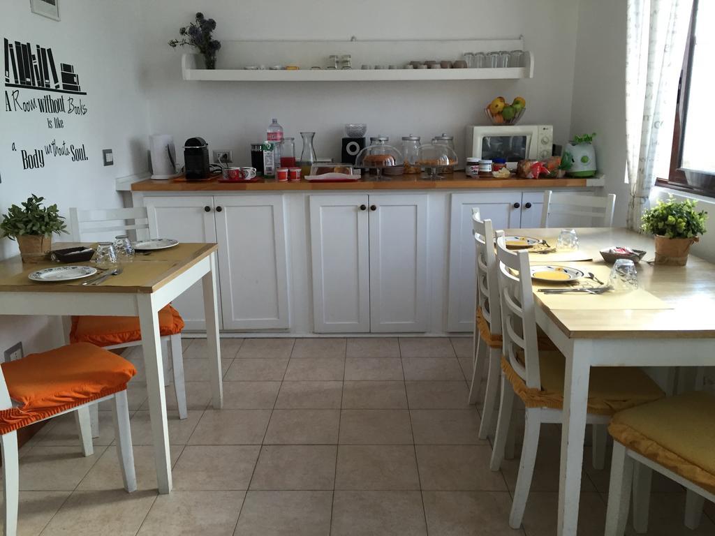 Bed&Breakfast Letterario Fiumicino Exteriör bild
