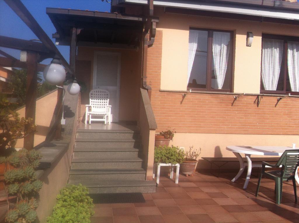 Bed&Breakfast Letterario Fiumicino Exteriör bild