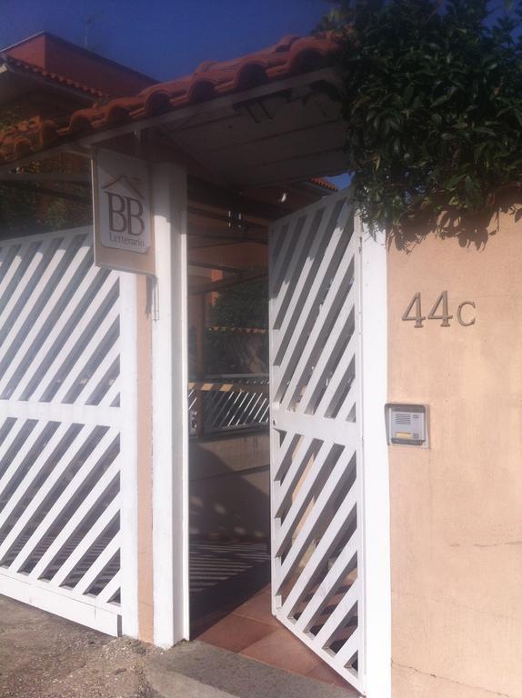 Bed&Breakfast Letterario Fiumicino Exteriör bild