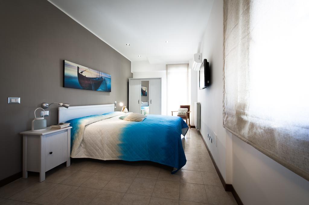 Bed&Breakfast Letterario Fiumicino Rum bild